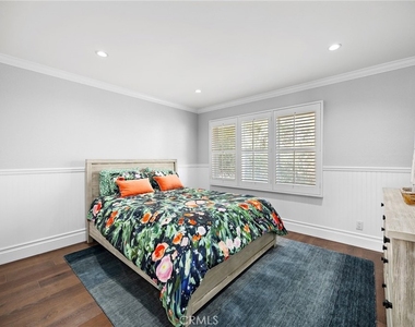 2463 Irvine - Photo Thumbnail 15