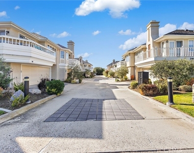 2463 Irvine - Photo Thumbnail 33