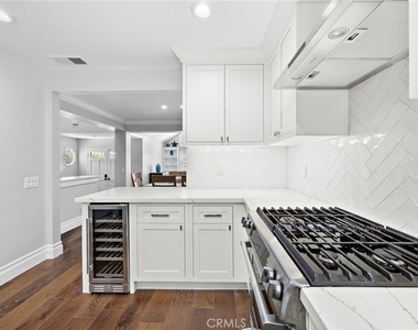 2463 Irvine - Photo Thumbnail 9
