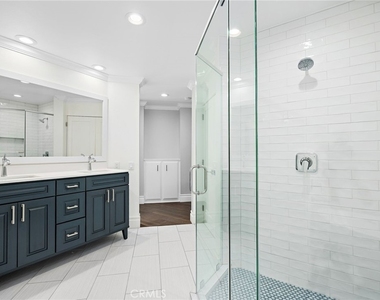2463 Irvine - Photo Thumbnail 24