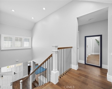2463 Irvine - Photo Thumbnail 28