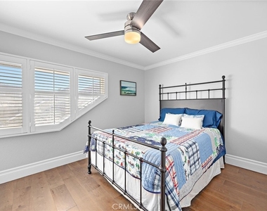2463 Irvine - Photo Thumbnail 17