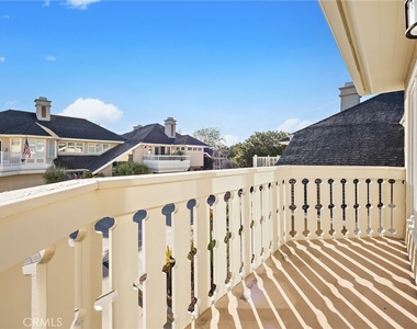 2463 Irvine - Photo Thumbnail 23