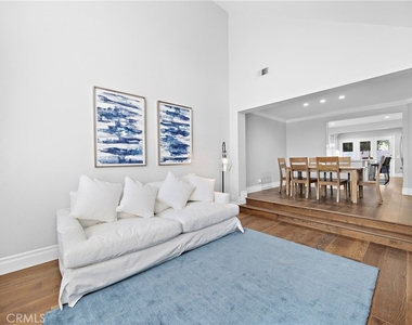2463 Irvine - Photo Thumbnail 2