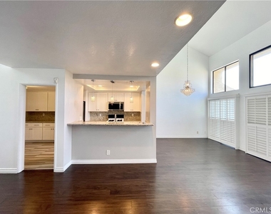 8180 Manitoba Street - Photo Thumbnail 10