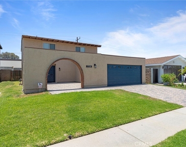1708 E Cyrene - Photo Thumbnail 1