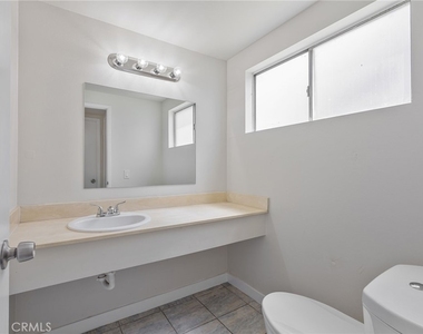 1708 E Cyrene - Photo Thumbnail 12