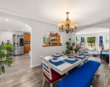 729 Second Avenue - Photo Thumbnail 25