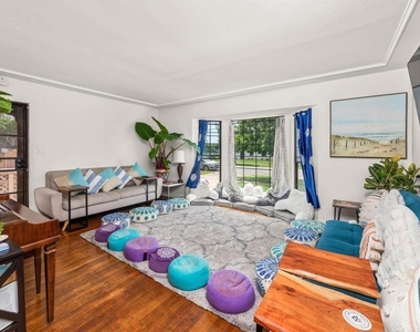 729 Second Avenue - Photo Thumbnail 23