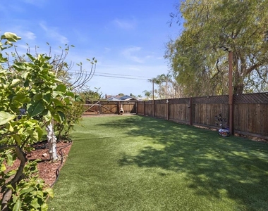 729 Second Avenue - Photo Thumbnail 56