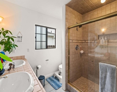 729 Second Avenue - Photo Thumbnail 39