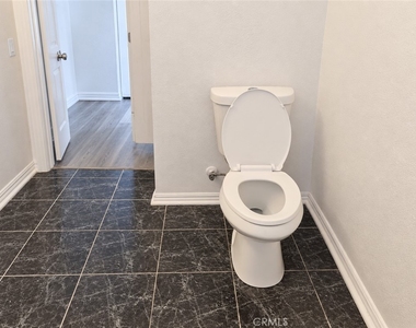 1631 W 51st Street, Los Angeles, Ca - Photo Thumbnail 11