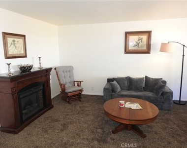 5041 Pine Ridge Avenue - Photo Thumbnail 16
