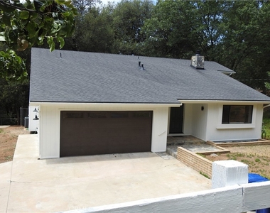 5041 Pine Ridge Avenue - Photo Thumbnail 38