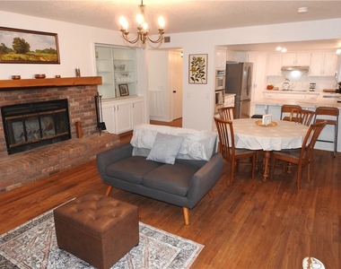 5041 Pine Ridge Avenue - Photo Thumbnail 10