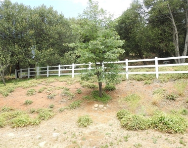 5041 Pine Ridge Avenue - Photo Thumbnail 45