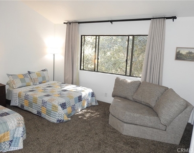 5041 Pine Ridge Avenue - Photo Thumbnail 35