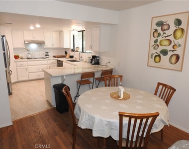 5041 Pine Ridge Avenue - Photo Thumbnail 3