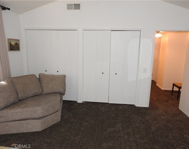 5041 Pine Ridge Avenue - Photo Thumbnail 33