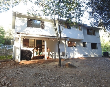 5041 Pine Ridge Avenue - Photo Thumbnail 44