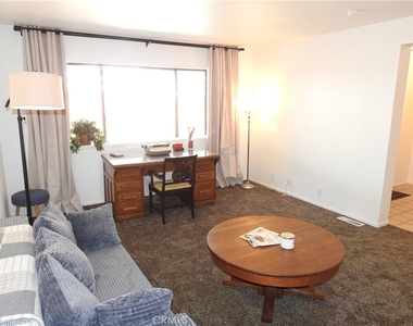 5041 Pine Ridge Avenue - Photo Thumbnail 15