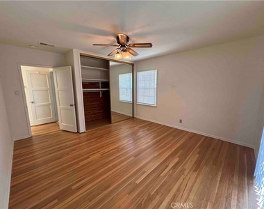 1827 Oakwood Avenue - Photo Thumbnail 17