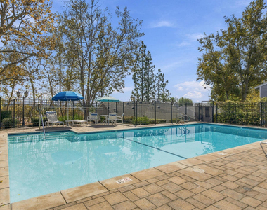 513 Walker Road - Photo Thumbnail 15
