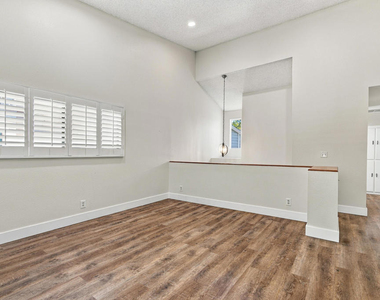 513 Walker Road - Photo Thumbnail 2
