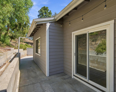 513 Walker Road - Photo Thumbnail 13