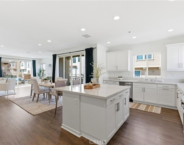 600 Shadowbrook - Photo Thumbnail 4