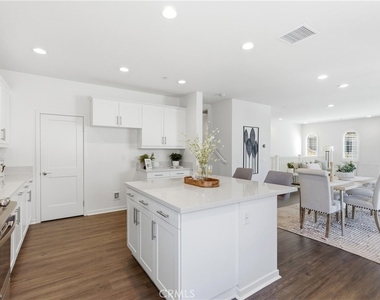 600 Shadowbrook - Photo Thumbnail 7