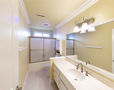 17850 Winterberry Street - Photo Thumbnail 33