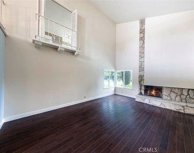 17850 Winterberry Street - Photo Thumbnail 6