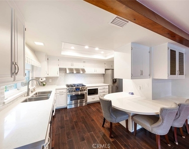 17850 Winterberry Street - Photo Thumbnail 12