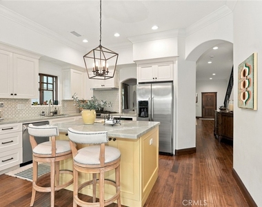 1115 California Street - Photo Thumbnail 6