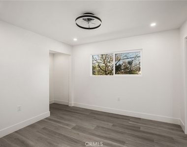 4981 Pearce - Photo Thumbnail 27