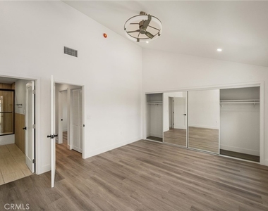4981 Pearce - Photo Thumbnail 22