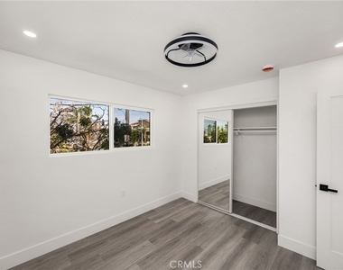 4981 Pearce - Photo Thumbnail 28
