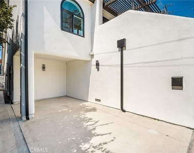 4981 Pearce - Photo Thumbnail 1