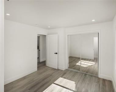 4981 Pearce - Photo Thumbnail 30