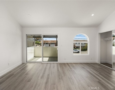 4981 Pearce - Photo Thumbnail 23
