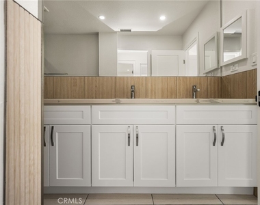 4981 Pearce - Photo Thumbnail 27