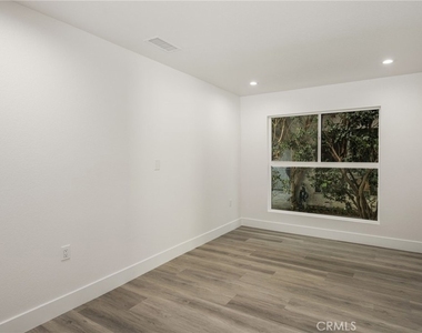 4981 Pearce - Photo Thumbnail 14