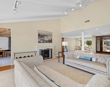 11 Tiburon Bay - Photo Thumbnail 11