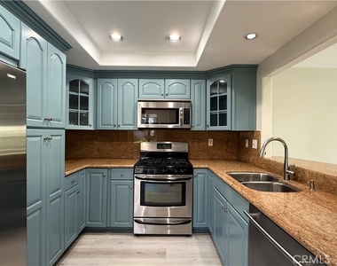 27125 Mill Pond - Photo Thumbnail 12