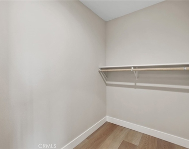3405 Tilden Avenue - Photo Thumbnail 14