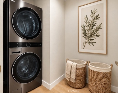 3405 Tilden Avenue - Photo Thumbnail 6