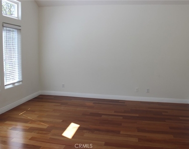 26832 Bridlewood Drive - Photo Thumbnail 18
