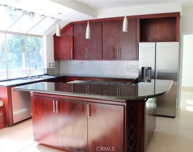 26832 Bridlewood Drive - Photo Thumbnail 13