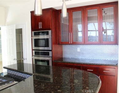 26832 Bridlewood Drive - Photo Thumbnail 15